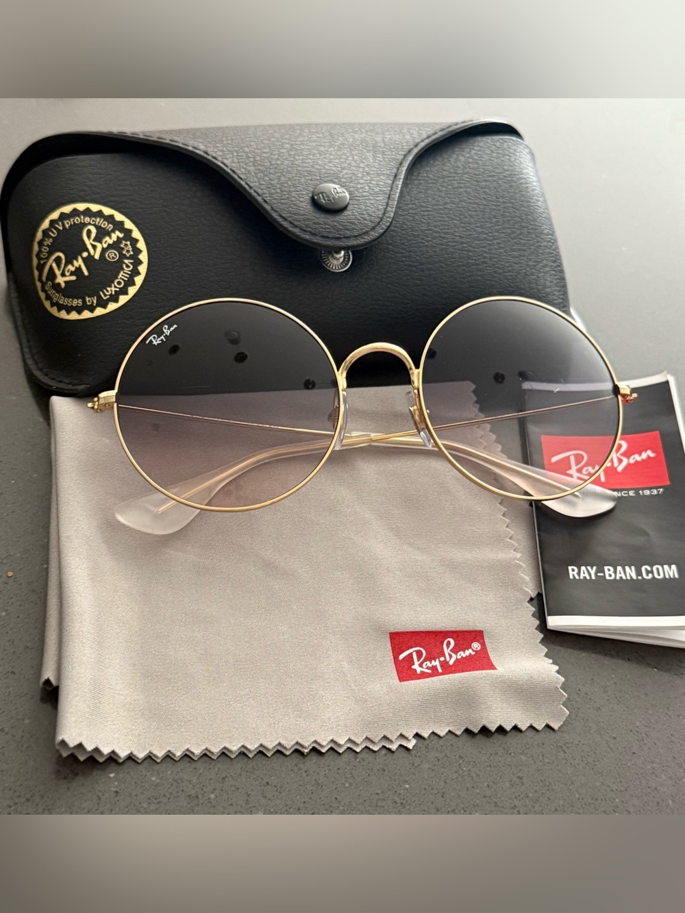 Ray-Ban Round Metal Sunglasses - Gold Frame with Gradient Gray Lenses